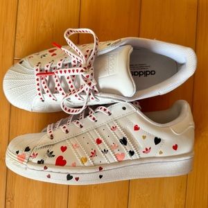 ADIDAS SUPERSTAR HEART SHOES